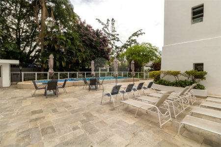 Apartamento à venda com 3 quartos, sendo 2 suítes, em Alto da Boa Vista, São Paulo, SP