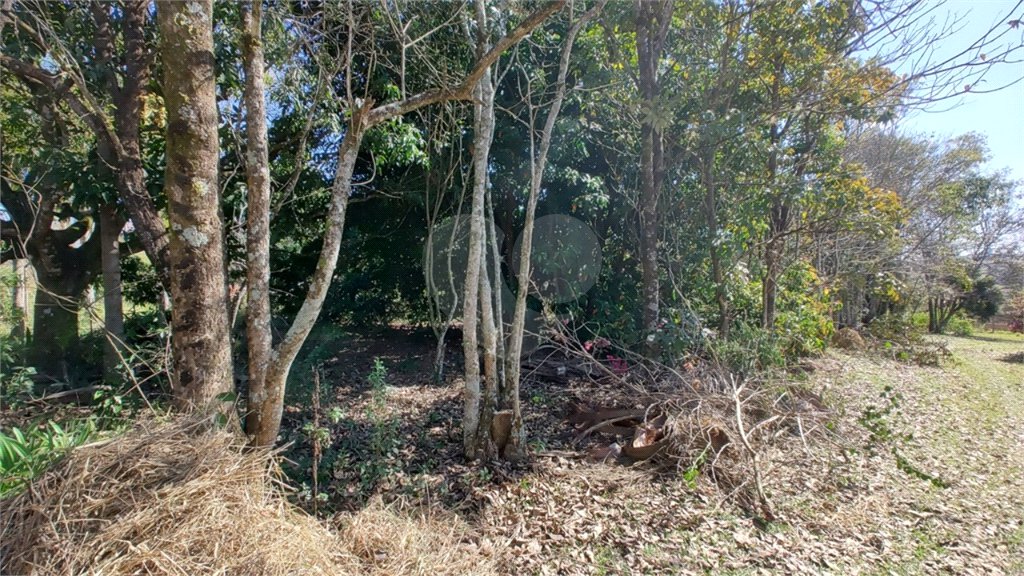 Sítio à venda com 3 quartos, sendo 1 suíte,  em Da Barra, Salto de Pirapora, SP
