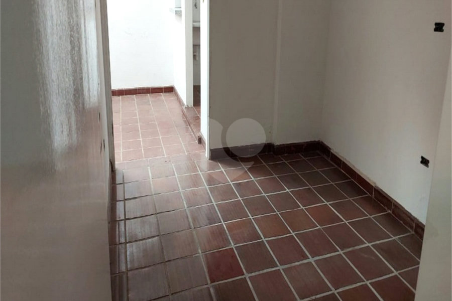 Sobrado à venda com 3 quartos, sendo 2 suítes, em Vila Paulicéia, São Paulo, SP