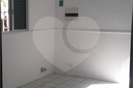 Casa à venda com 3 quartos, sendo 1 suíte, em Vila Gustavo, São Paulo, SP