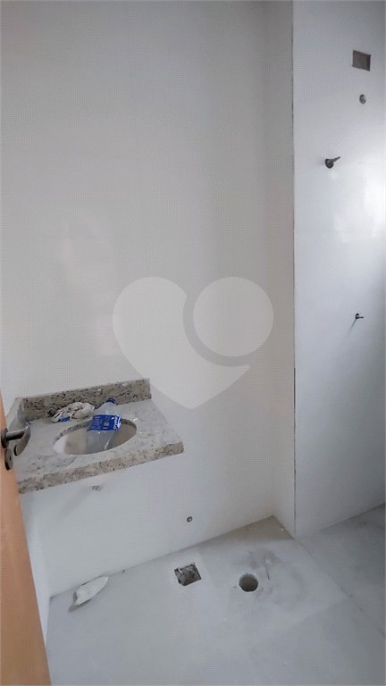 Sobrado à venda com 3 quartos, sendo 1 suíte, em Vila Granada, São Paulo, SP