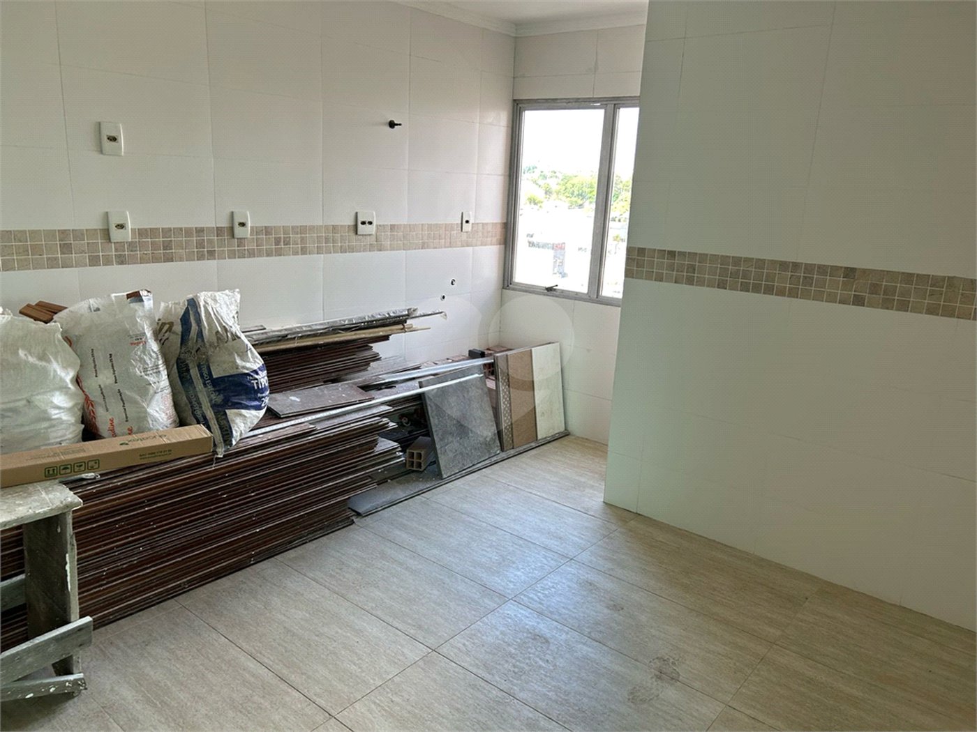 Apartamento à venda com 4 quartos, sendo 2 suítes, em Vila Partenio, Mogi das Cruzes, SP