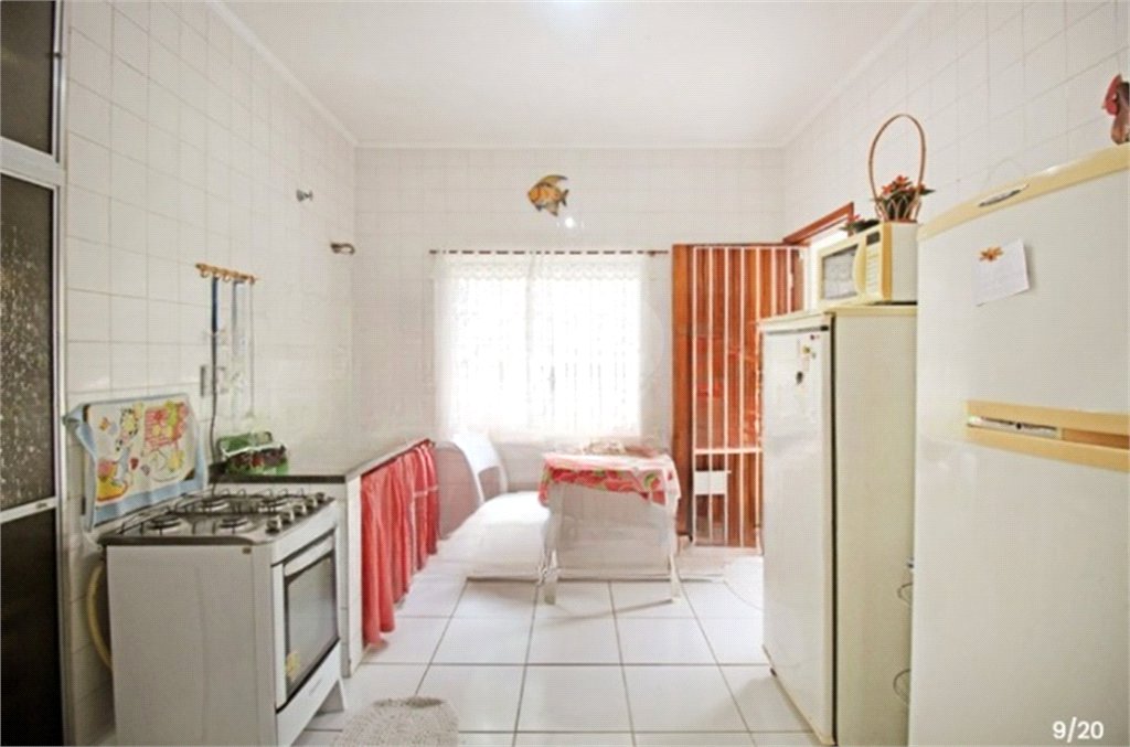 Casa à venda com 3 quartos, sendo 1 suíte,  em Estância Balneária Belmira Novaes, Peruíbe, SP