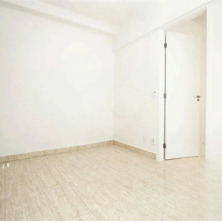 Apartamento à venda com 35m² - Bela Vista