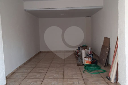 Sobrado á Venda no Ipiranga, 3 dormitórios, 2 vagas na garagem, reformado