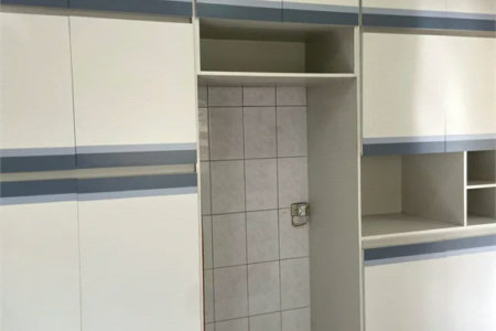 Espaçosa Casa Térrea para locação - Vila Ipojuca