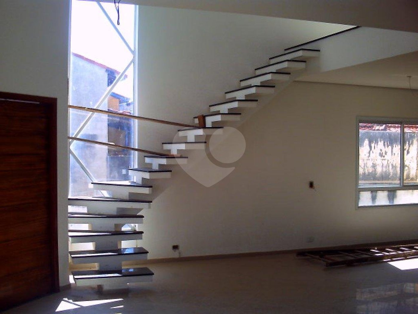 Sobrado à venda com 3 quartos, sendo 1 suíte, em Vila Irmãos Arnoni, São Paulo, SP