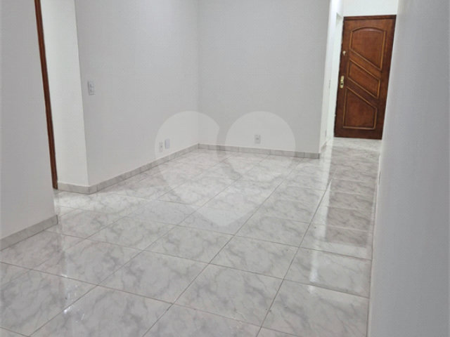 Apartamento à venda com 3 quartos, sendo 1 suíte,  em Mooca, São Paulo, SP