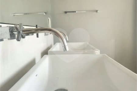 Casa à venda ou para alugar com 4 suítes no condomínio Residencial Jaguary, São José dos Campos - SP