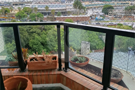 APARTAMENTO NO CAMPO BELO 137M² 3 DORMITÓRIOS