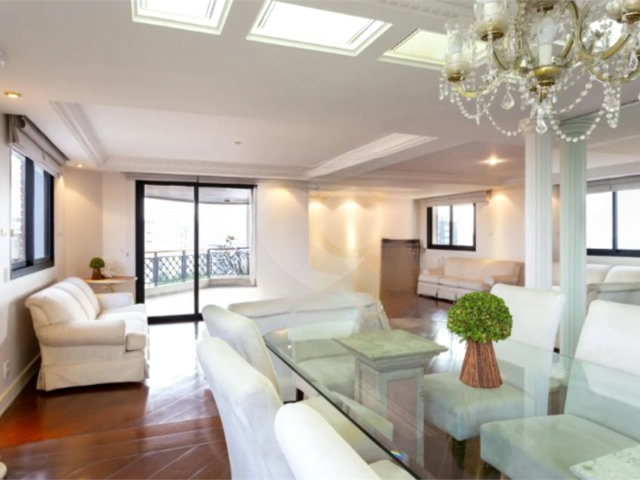 Apartamento à venda com 4 suítes em Alto de Pinheiros, São Paulo, SP