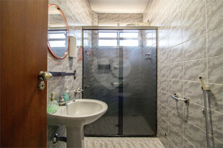 Sobrado à venda com 3 quartos em Vila Cruzeiro, São Paulo, SP