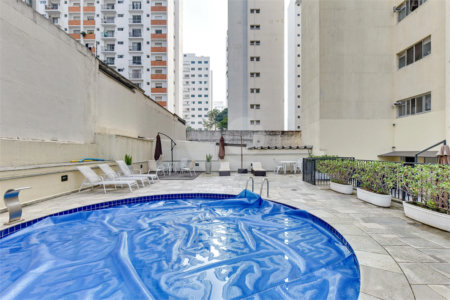 Apartamento à venda com 3 quartos, sendo 2 suítes, em Moema, São Paulo, SP
