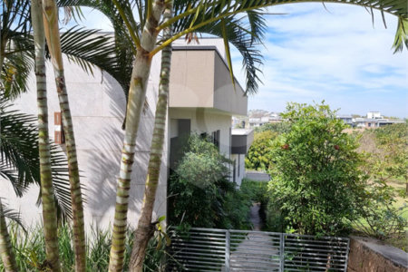 Casa à venda com 3 suítes no condomínio Campo de Toscana, Vinhedo - SP