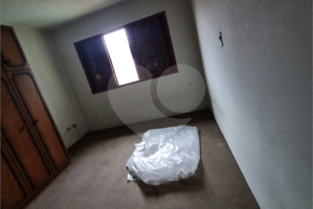 Casa à venda com 3 quartos, sendo 1 suíte,  em Jardim Leonor Mendes de Barros, São Paulo, SP