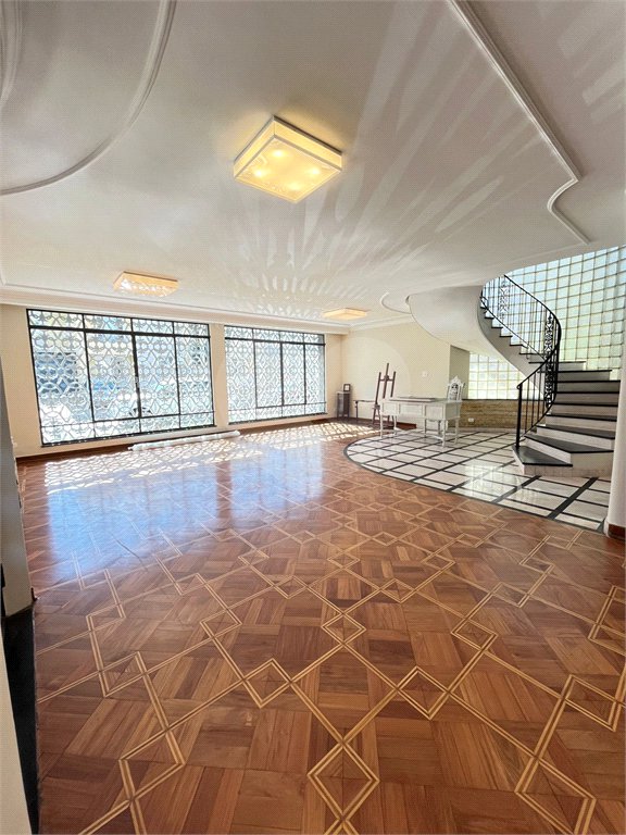 Sobrado à venda com 4 quartos, sendo 1 suíte, em Santana, São Paulo, SP