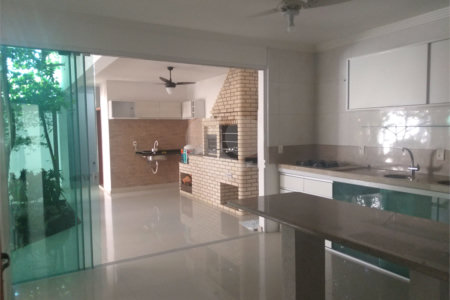 Casa à venda com 4 quartos, sendo 3 suítes, no condomínio Ibiti Royal Park, Sorocaba - SP