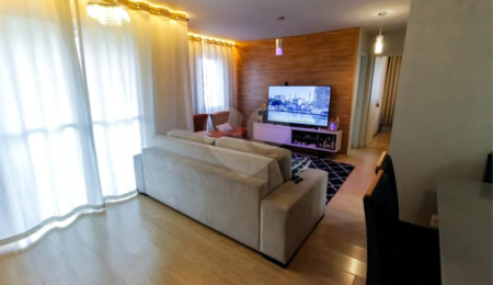 Apartamento à venda com 2 quartos, sendo 1 suíte,  em Parque Reboucas, São Paulo, SP