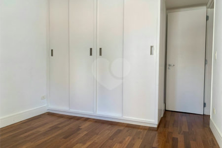Apartamento à venda com 3 quartos, sendo 1 suíte, em Perdizes, São Paulo, SP