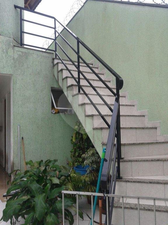 Sobrado à venda com 5 quartos, sendo 4 suítes, em Horto, São Paulo, SP
