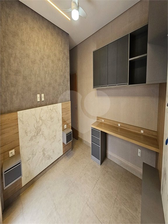 Casa à venda com 3 quartos, sendo 1 suíte, no condomínio Mantova, Indaiatuba - SP
