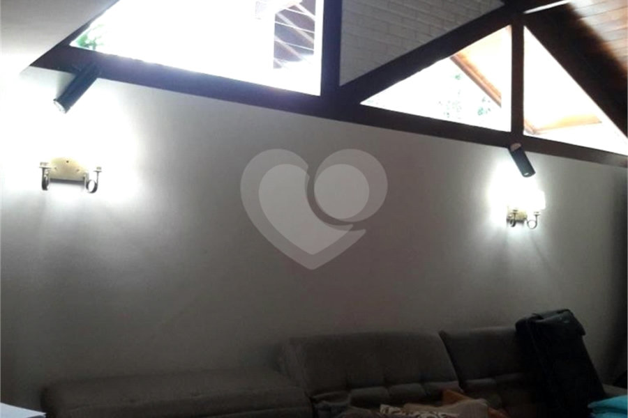 Sobrado à venda com 3 suítes em Tremembé, São Paulo, SP