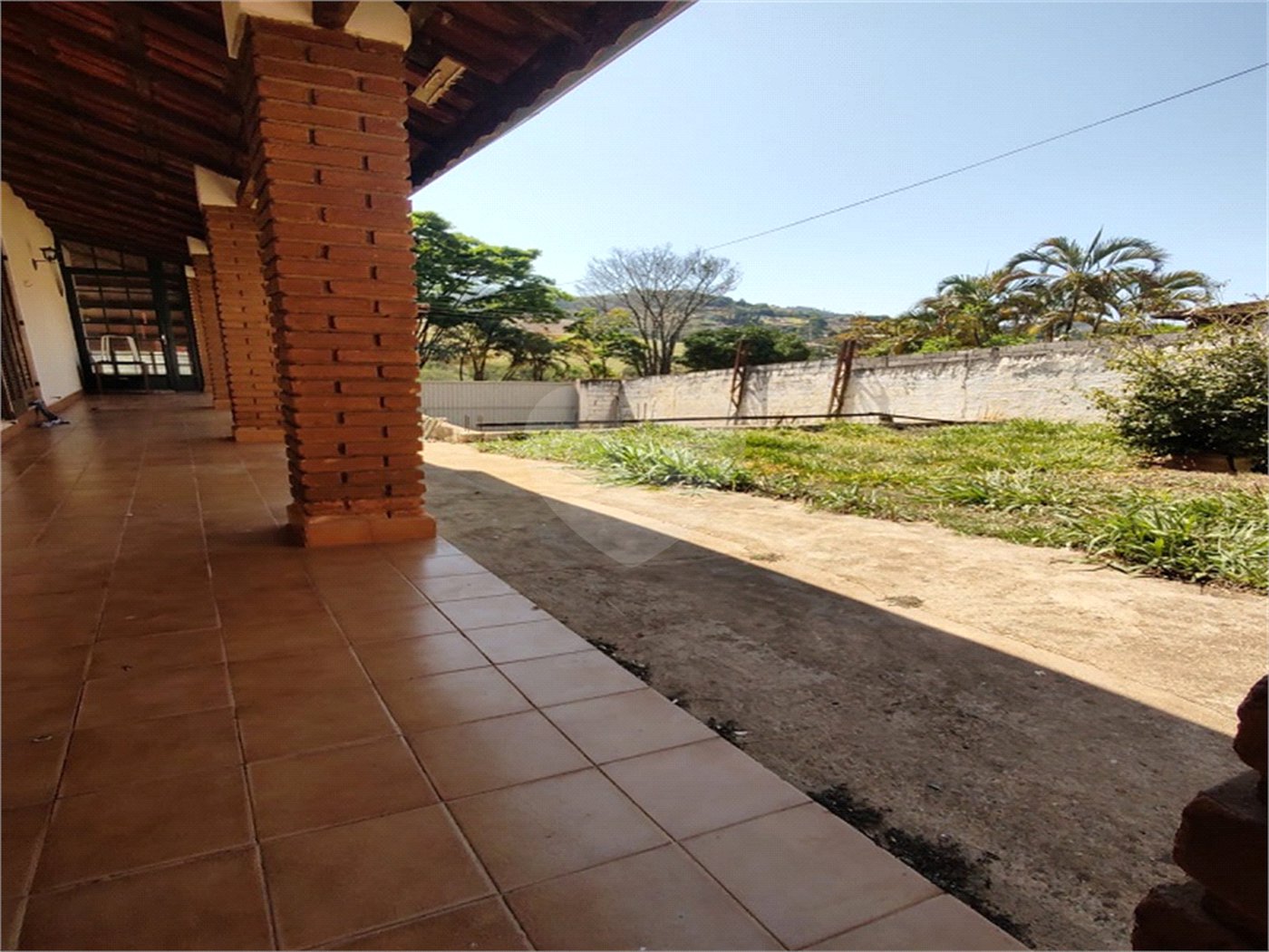 Chácara à venda com 5 quartos, sendo 3 suítes, em Chácaras Fernão Dias, Atibaia, SP