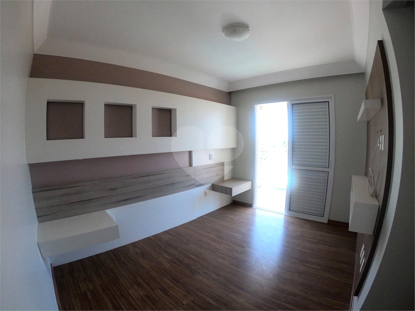 Apartamento à venda com 2 suítes em Vila Todos Os Santos, Indaiatuba, SP