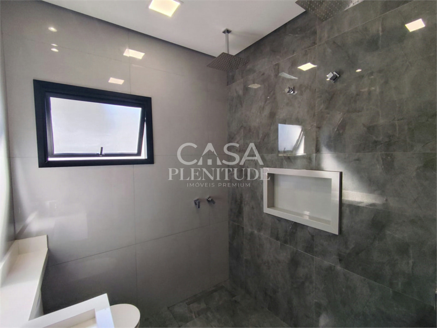Casa em condomínio à venda com 3 quartos, sendo 1 suíte,  em Jardim Santa Esmeralda, Sorocaba, SP