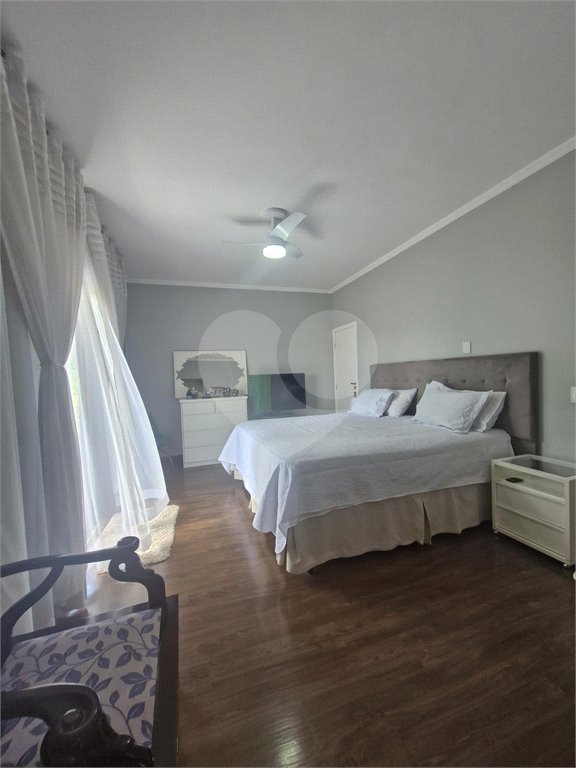 Casa à venda com 4 quartos, sendo 2 suítes, no condomínio Grape Village, Vinhedo - SP