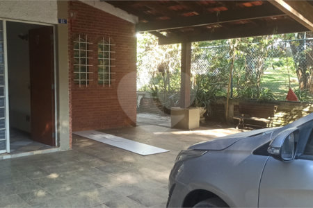 Chácara à venda com 5 quartos, sendo 3 suítes, em Parque Residencial Atibaia, Atibaia, SP