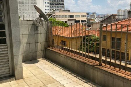 Sobrado à venda com 4 quartos em Água Branca, São Paulo, SP
