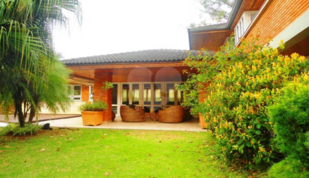 Sobrado à venda com 4 suítes em Jardim Cordeiro, São Paulo, SP