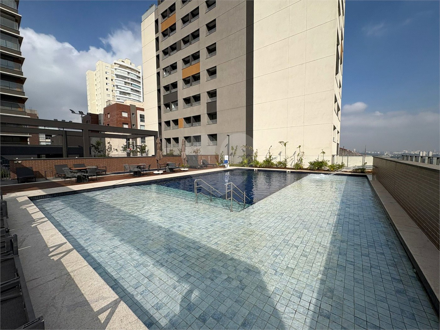 Apartamento à venda com 3 suítes em Alto da Lapa, São Paulo, SP