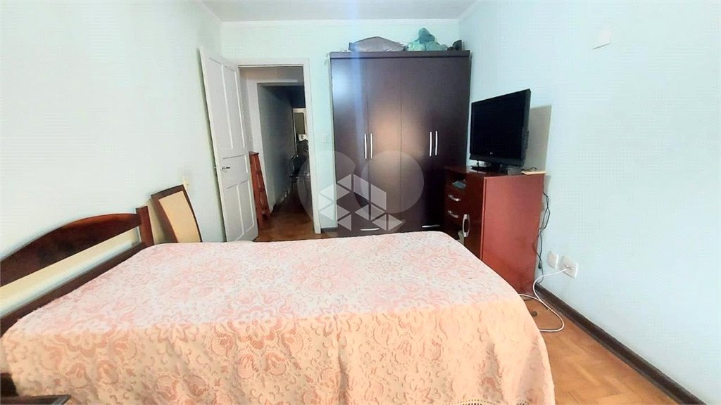 Casa à venda com 4 quartos, sendo 1 suíte,  em Lapa, São Paulo, SP
