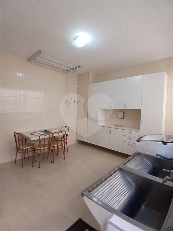 Sobrado à venda com 4 quartos, sendo 2 suítes, em Jardim Leonor, São Paulo, SP
