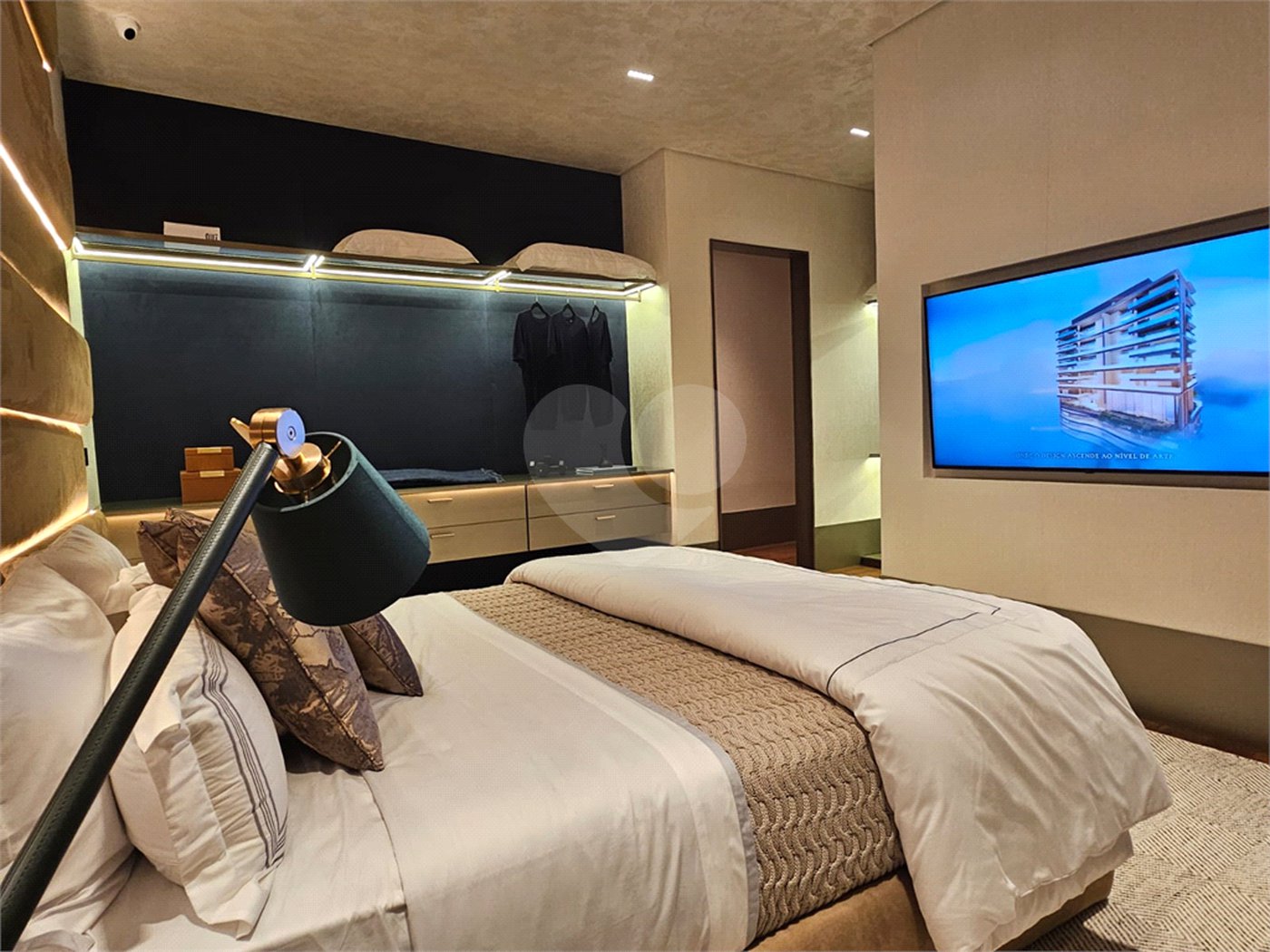 Apartamento à venda com 4 suítes em Cidade Jardim, São Paulo, SP