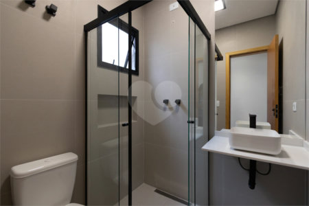 Sobrado à venda com 3 quartos, sendo 1 suíte, em Vila Gumercindo, São Paulo, SP