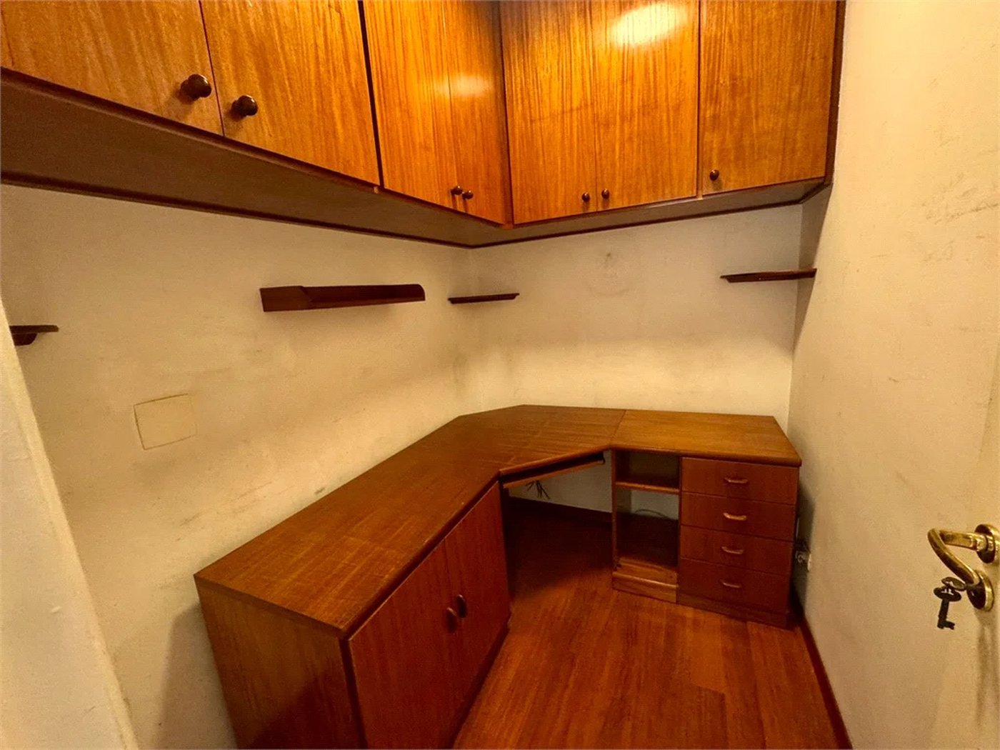 Apartamento à venda com 4 quartos, sendo 2 suítes, em Pinheiros, São Paulo, SP
