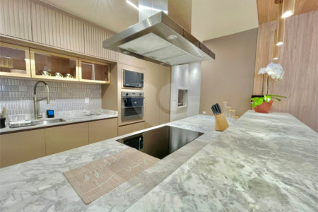 Apartamento à venda com 3 suítes em Jurerê, Florianópolis, SC