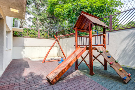 Casa à venda com 4 quartos, sendo 2 suítes, no condomínio Residencial Terras Altas, São Paulo - SP