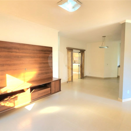 Casa à venda com 3 quartos, sendo 1 suíte, no condomínio Bouganville, Araraquara - SP