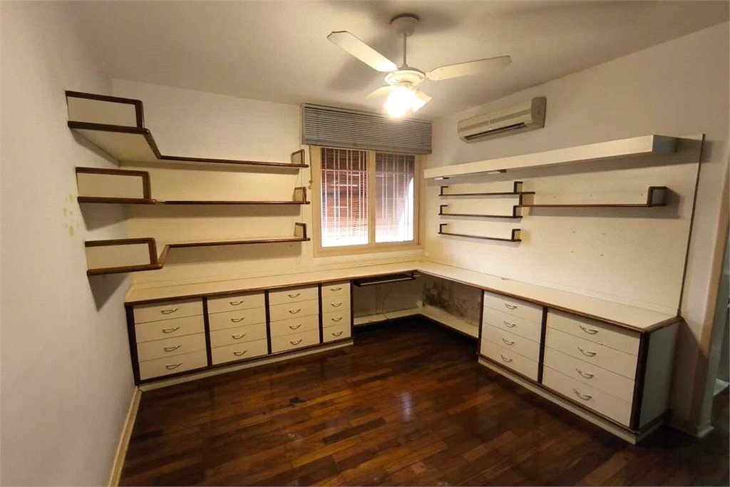 Casa à venda com 5 quartos, sendo 3 suítes, em Brooklin Paulista, São Paulo, SP