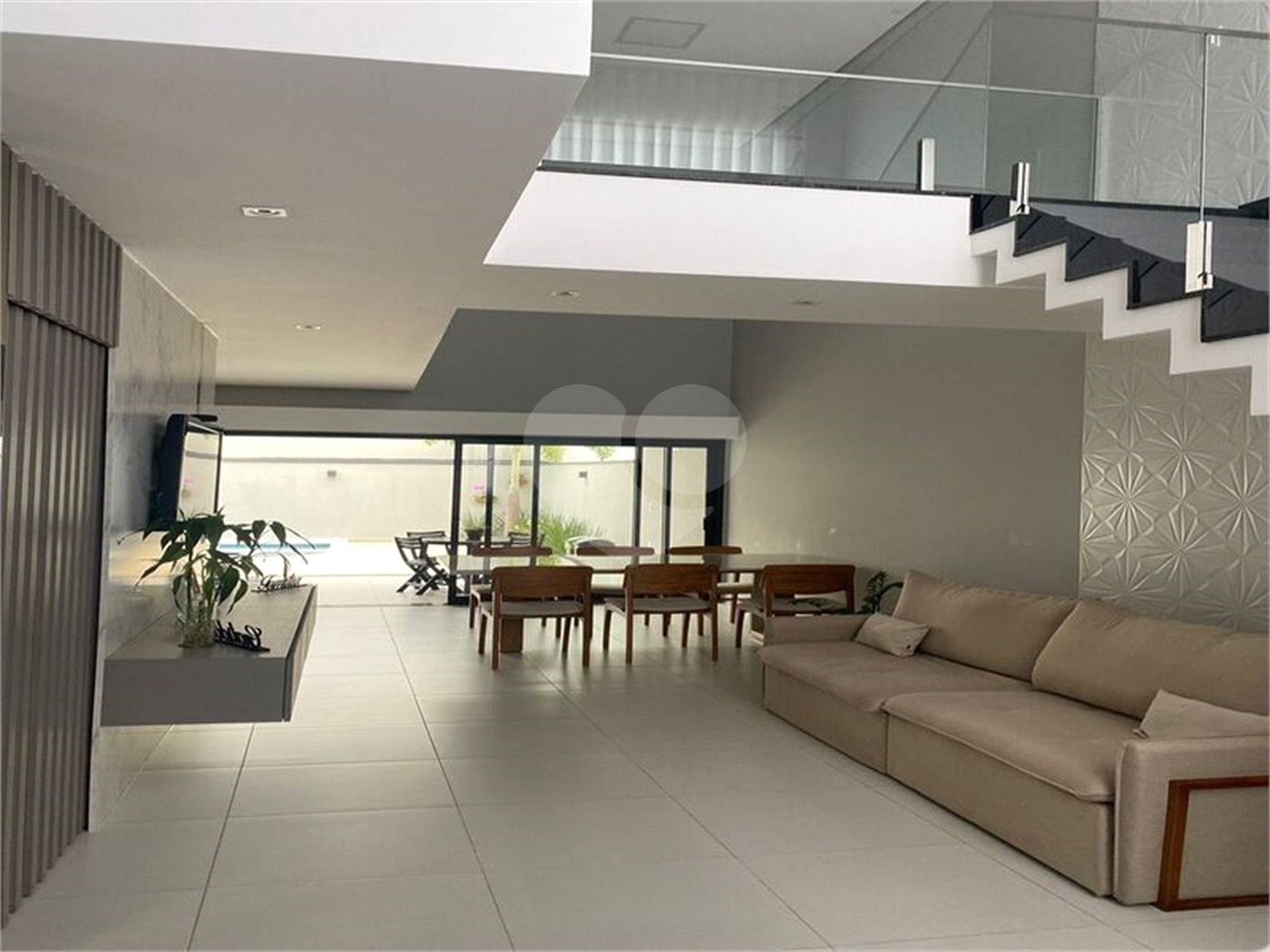 Casa à venda com 3 quartos, sendo 1 suíte,  no condomínio Mantova, Indaiatuba - SP