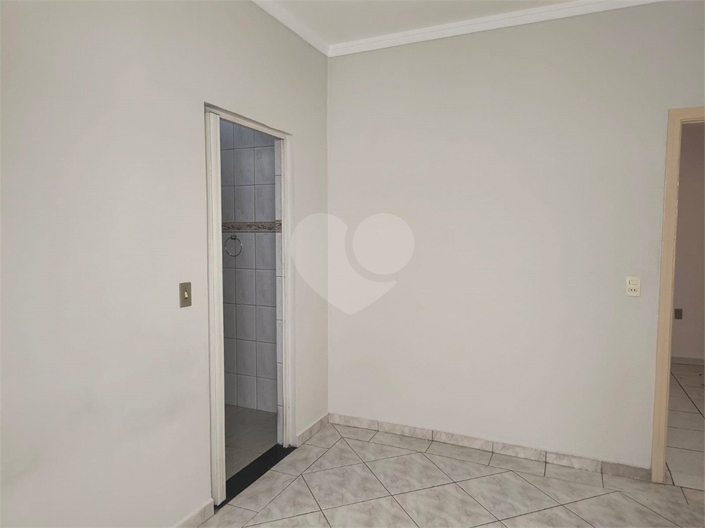 Casa à venda com 2 quartos, sendo 1 suíte,  no Centro, Indaiatuba, SP