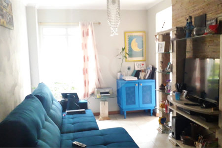 Casa à venda com 3 quartos, sendo 1 suíte,  no condomínio Jardim das Palmas, São Paulo - SP