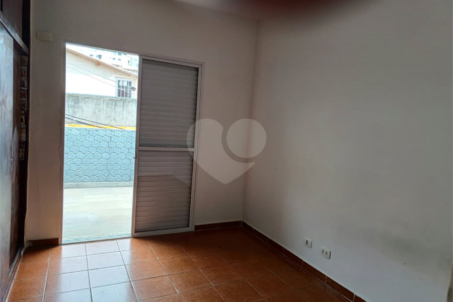 Sobrado à venda com 3 quartos em Santa Terezinha, São Paulo, SP