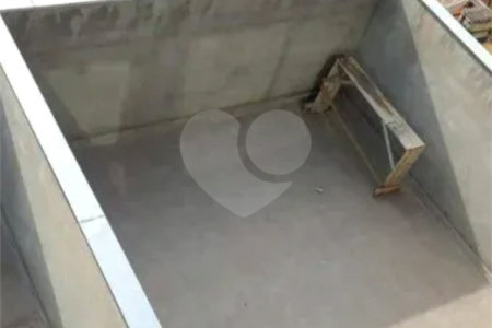 Sobrado à venda com 3 suítes em Parque São Domingos, São Paulo, SP