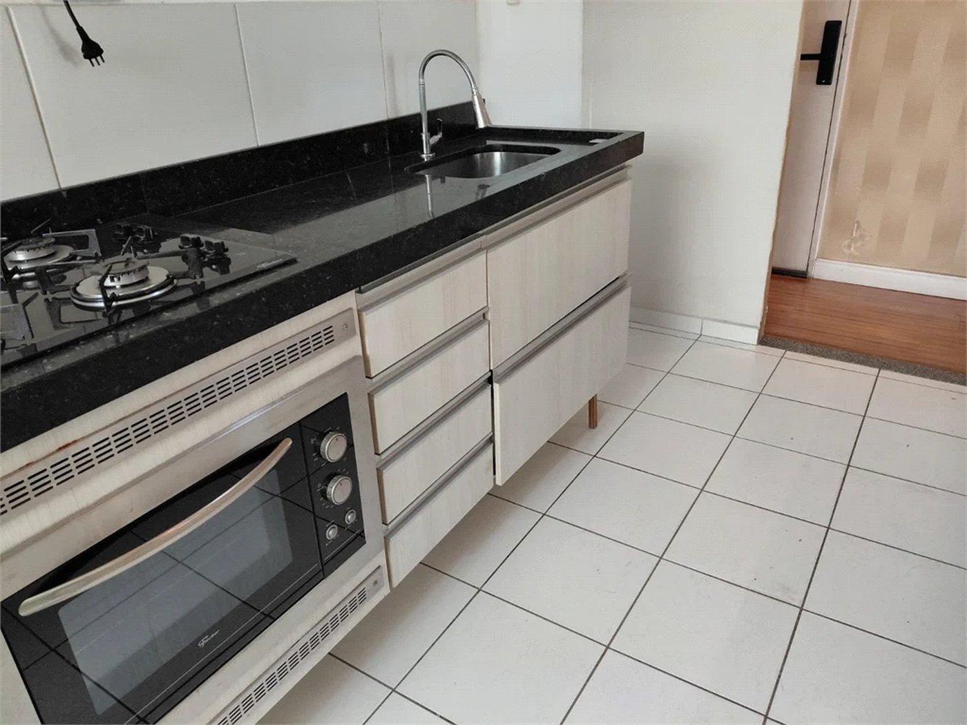 Apartamento à venda com 3 quartos, sendo 1 suíte, em Lapa, São Paulo, SP
