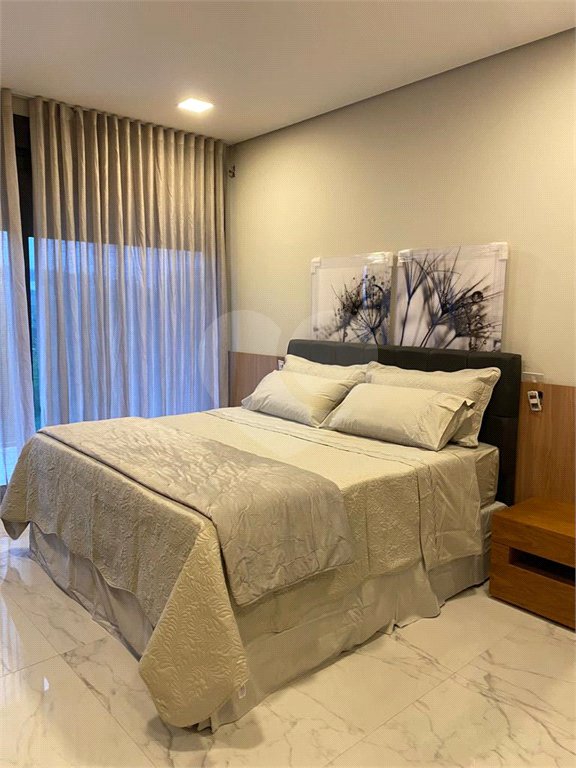 Casa à venda com 4 suítes no condomínio Genessis 2, Santana de Parnaíba - SP